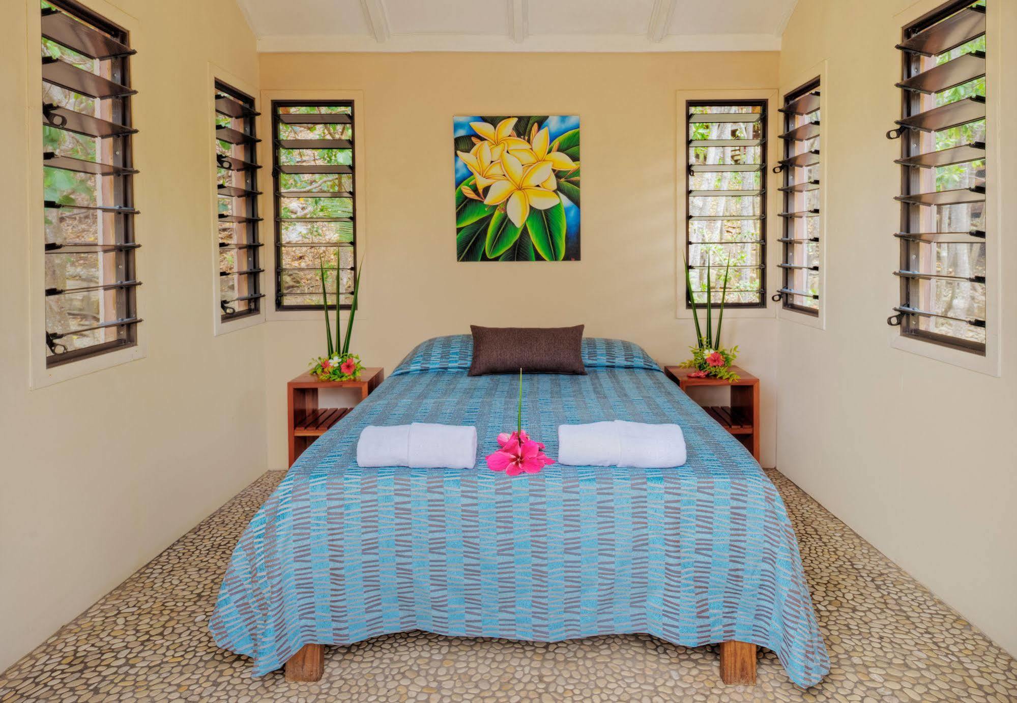 Mantaray Island Resort Nanuya Balavu Island Екстериор снимка